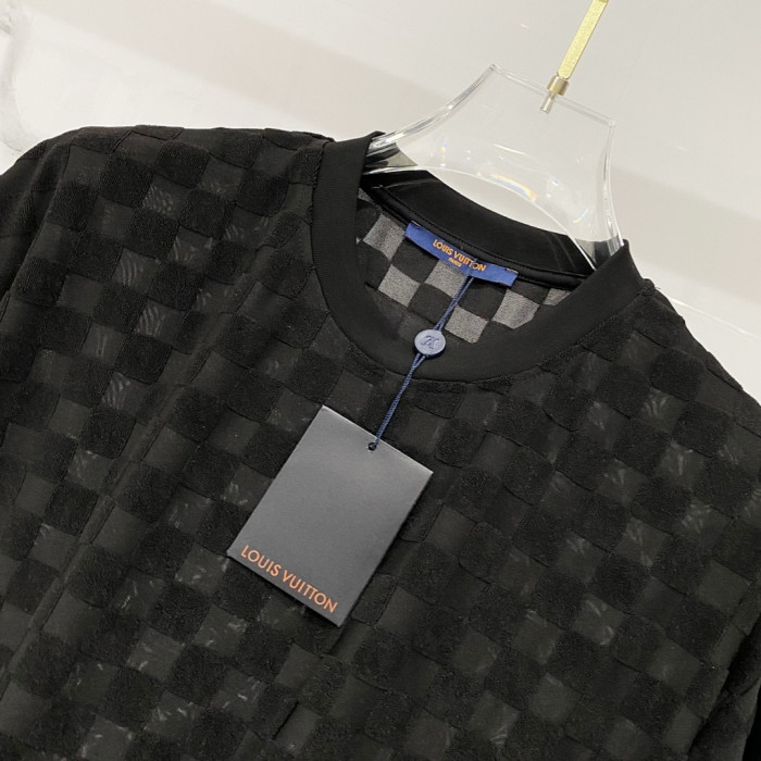 L0VT clothing