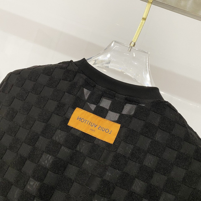 L0VT clothing