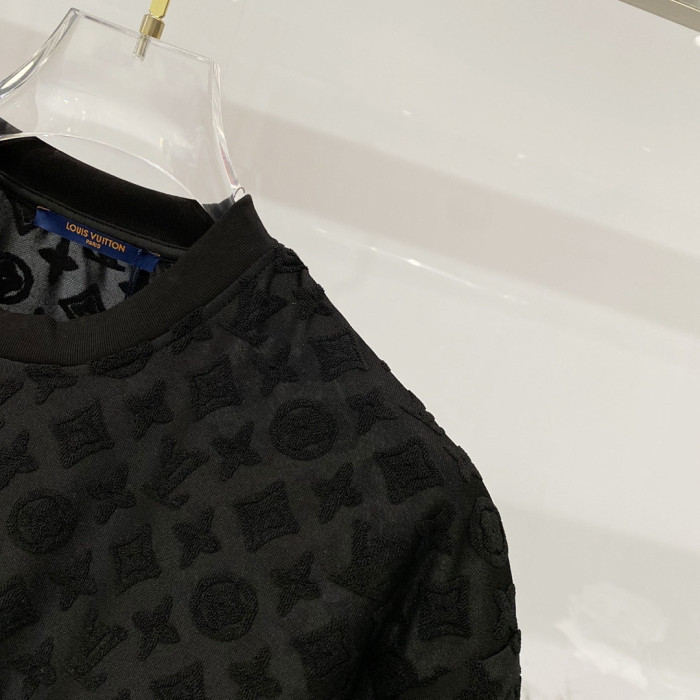 L0VT clothing