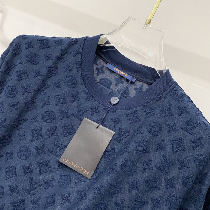L0VT clothing