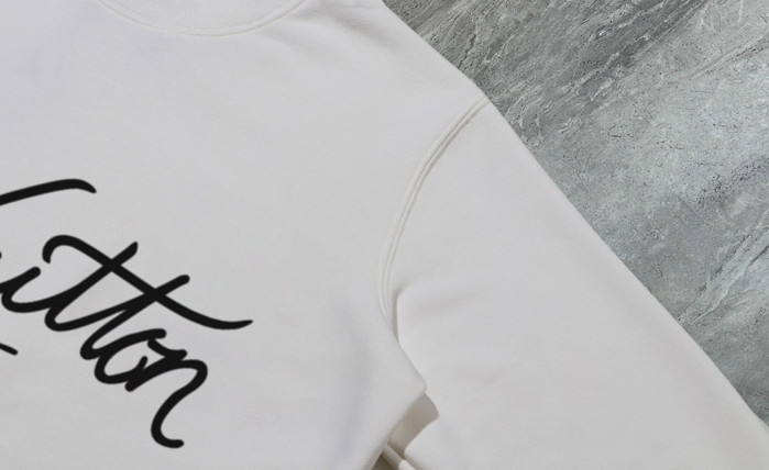 L0VT clothing