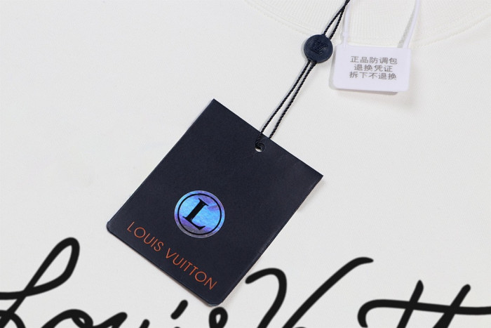 L0VT clothing