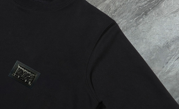 L0VT clothing