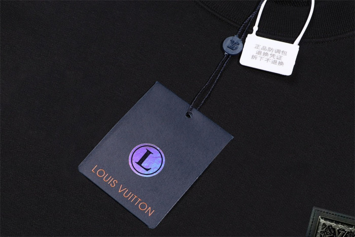 L0VT clothing
