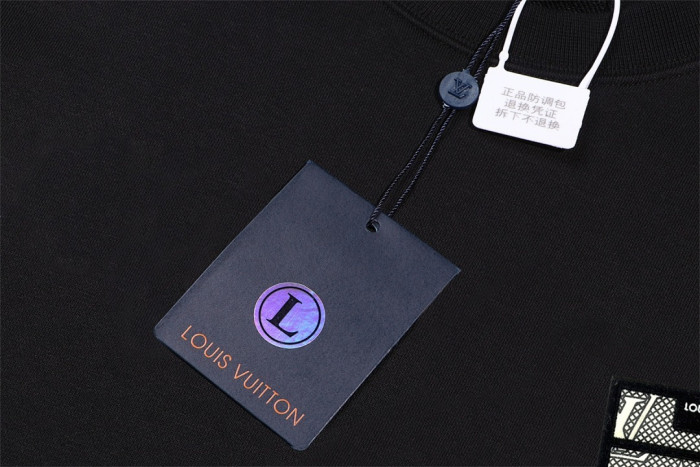 L0VT clothing