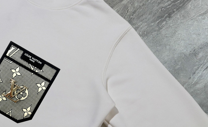 L0VT clothing