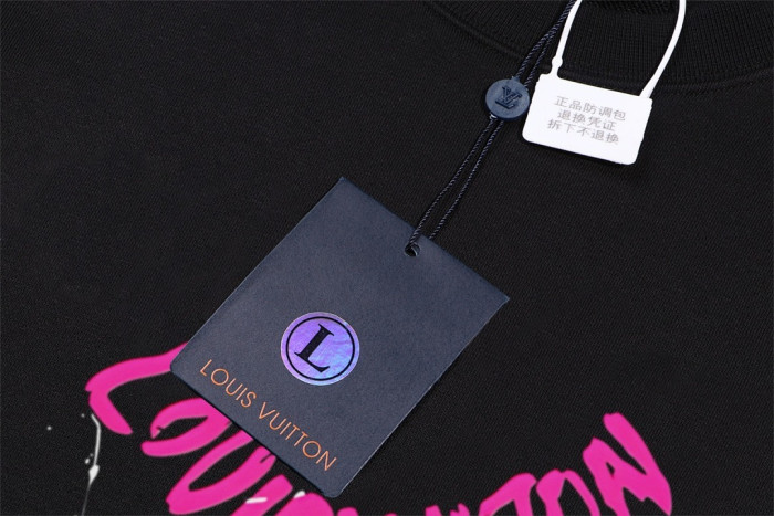 L0VT clothing