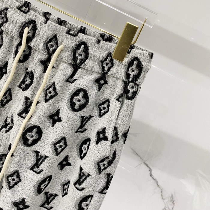 L0VT shorts