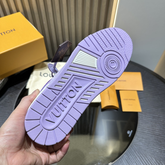 L0VT SNEAKER