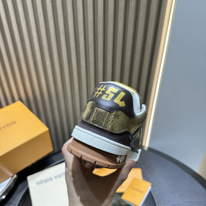 L0VT SNEAKER