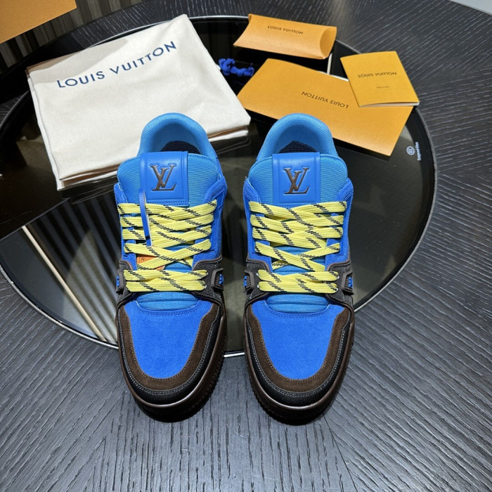 L0VT SNEAKER