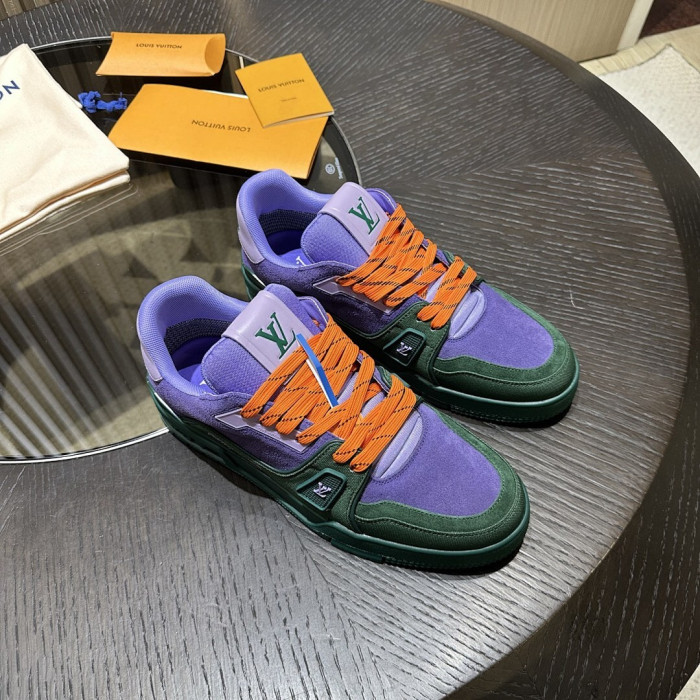 L0VT SNEAKER