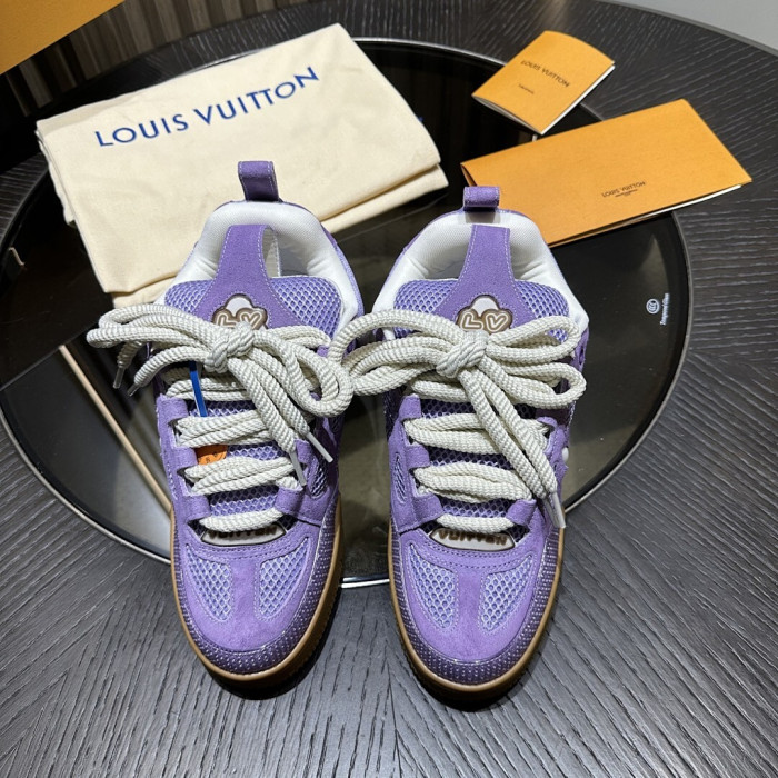 L0VT SNEAKER