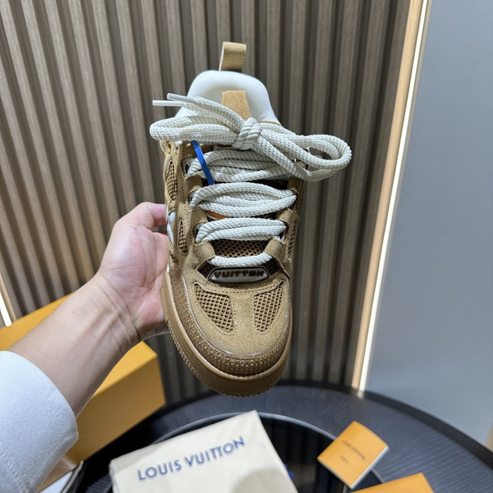 L0VT SNEAKER