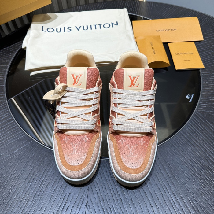 L0VT SNEAKER