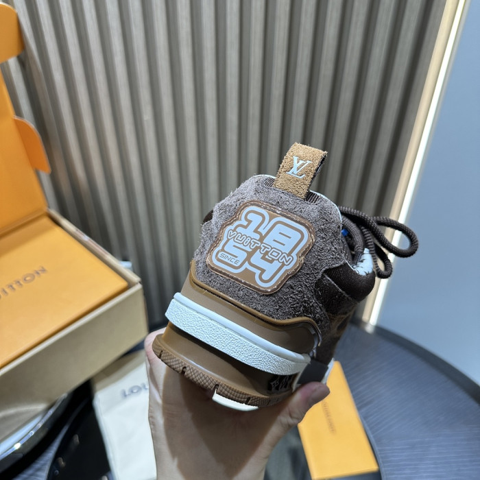 L0VT SNEAKER