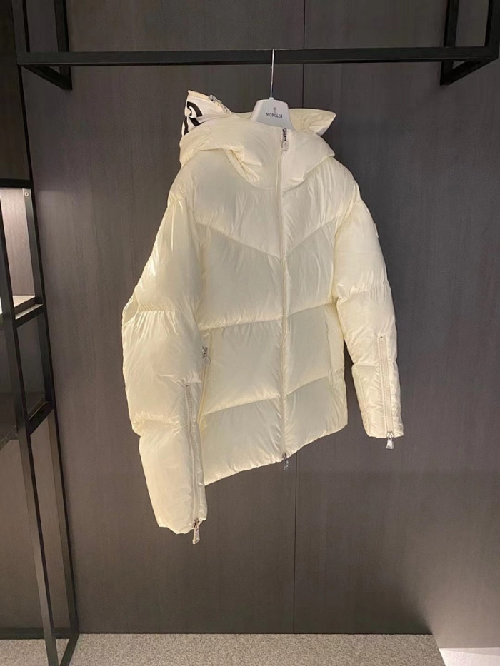 M0*C1ER DOWN JACKET