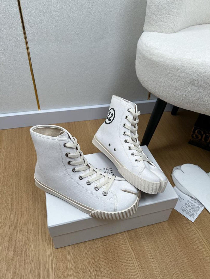 MA1S0N MARG1E1A SNEAKER