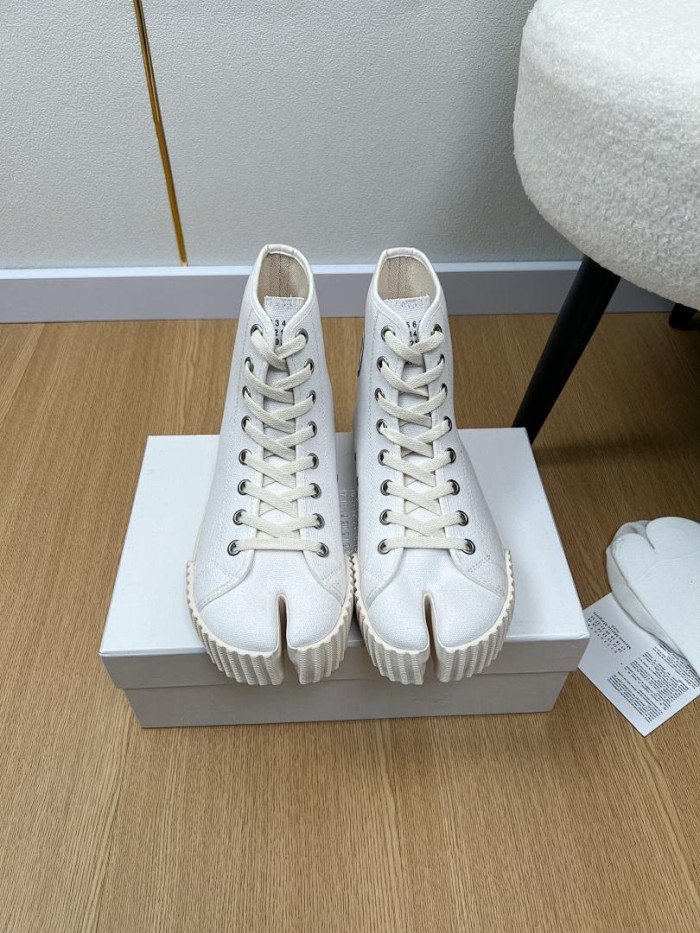 MA1S0N MARG1E1A SNEAKER