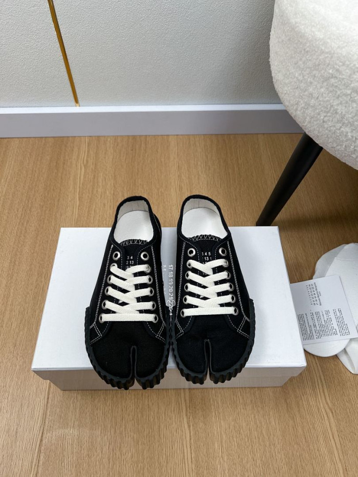 MA1S0N MARG1E1A SNEAKER