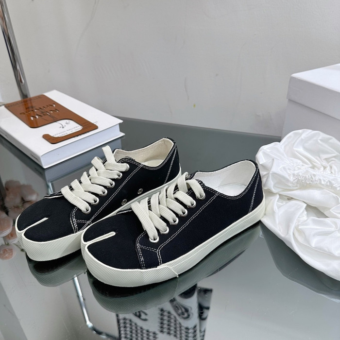 MA1S0N MARG1E1A SNEAKER