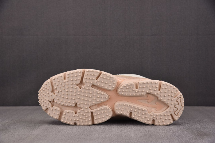 OFW SNEAKER