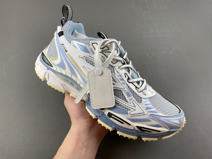 OFW SNEAKER