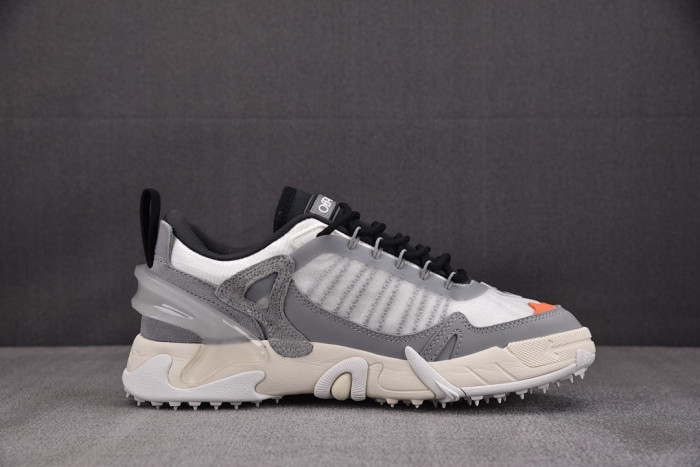 OFW SNEAKER