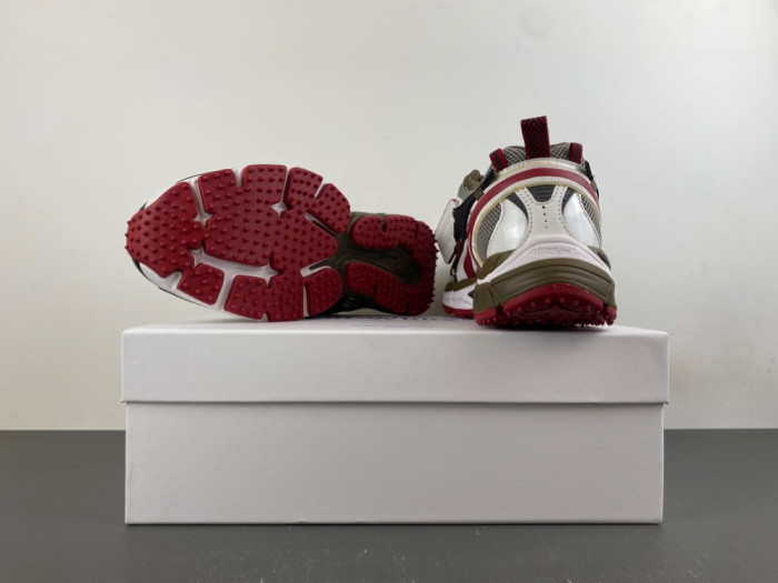 OFW SNEAKER