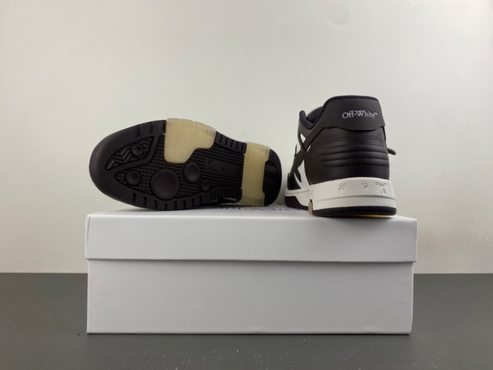 OFW SNEAKER (BROWN)