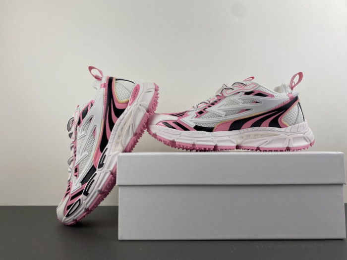 OFW SNEAKER