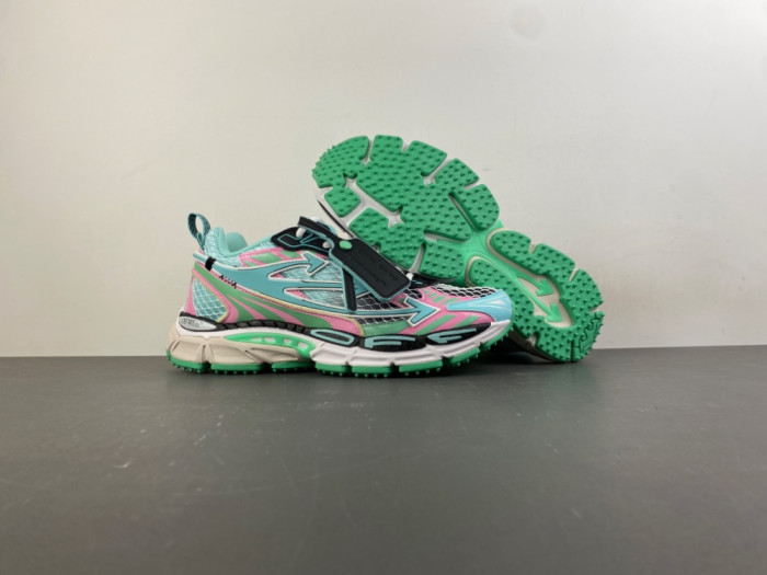 OFW SNEAKER