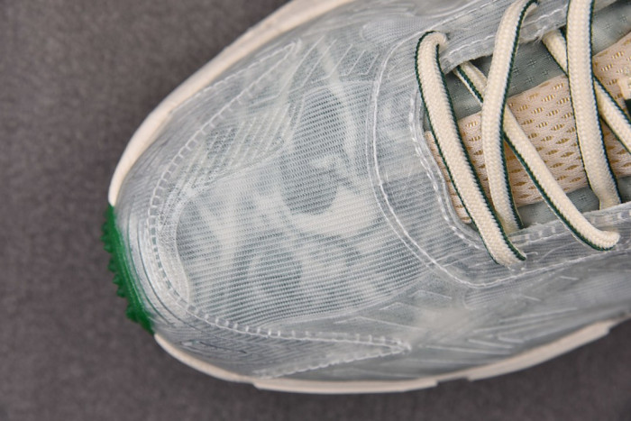 OFW SNEAKER