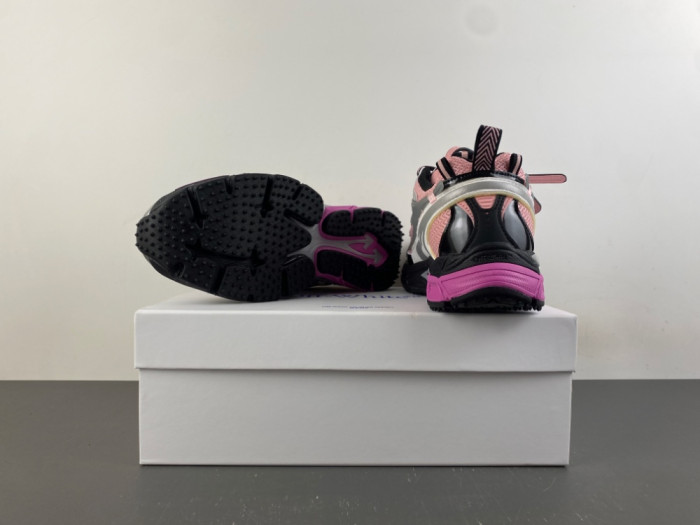 OFW SNEAKER
