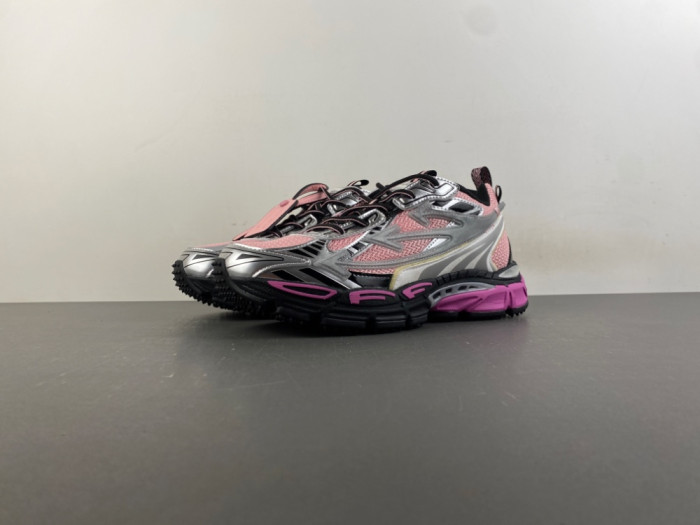 OFW SNEAKER