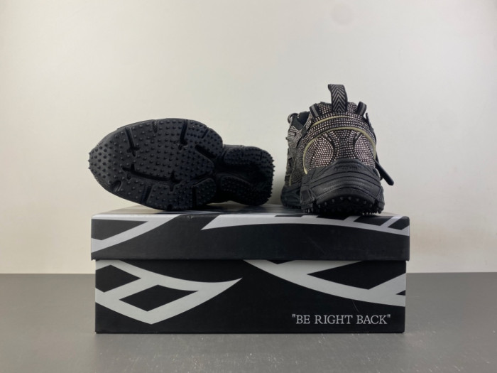 OFW SNEAKER