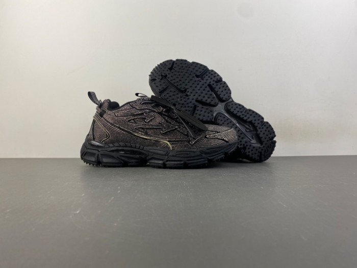 OFW SNEAKER