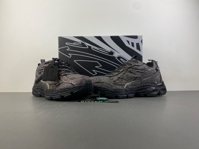 OFW SNEAKER