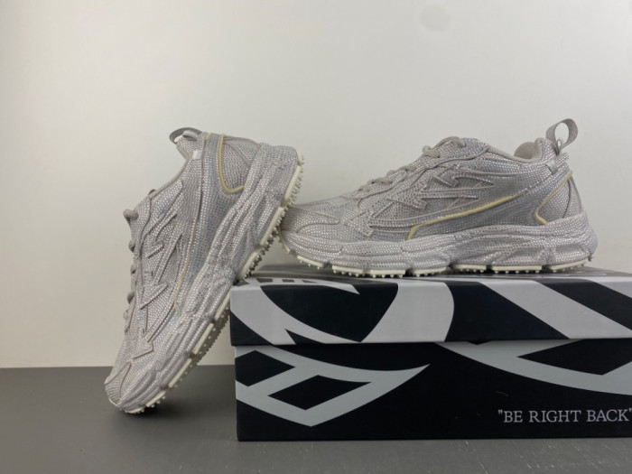 OFW SNEAKER