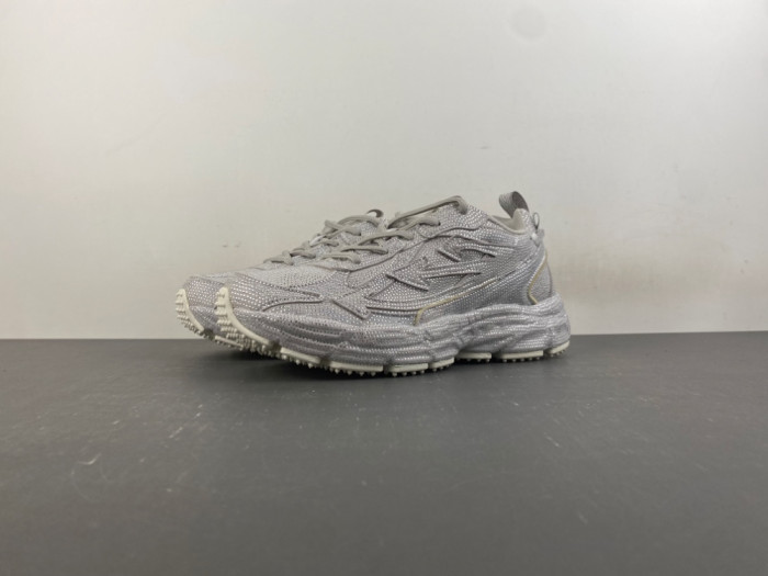 OFW SNEAKER