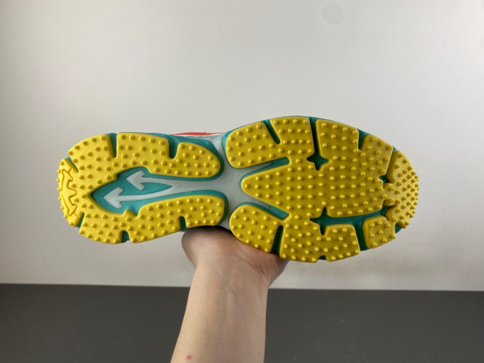 OFW SNEAKER