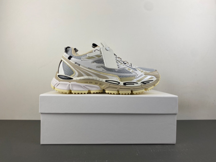 OFW SNEAKER