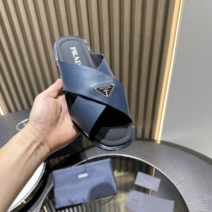 P SANDAL