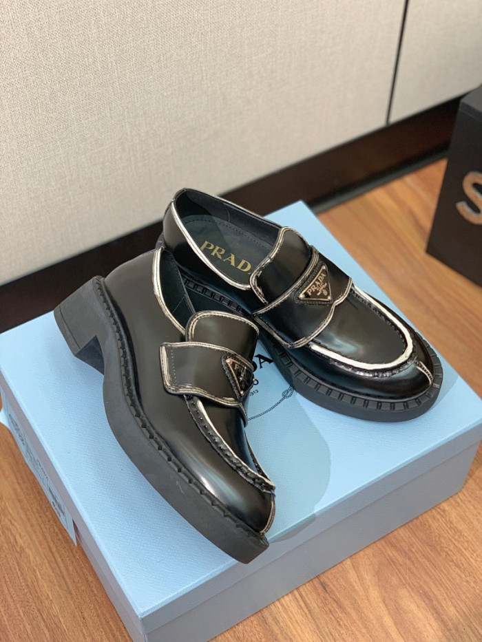 PRAD SNEAKER