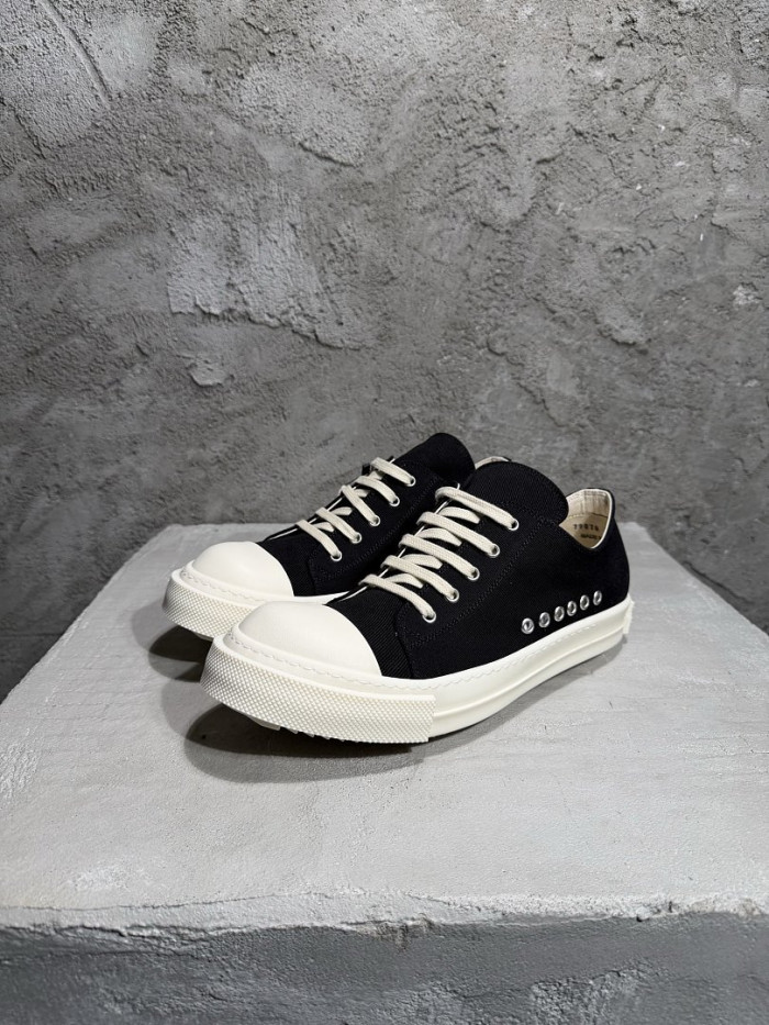 R1CK OWEN& (canvas)