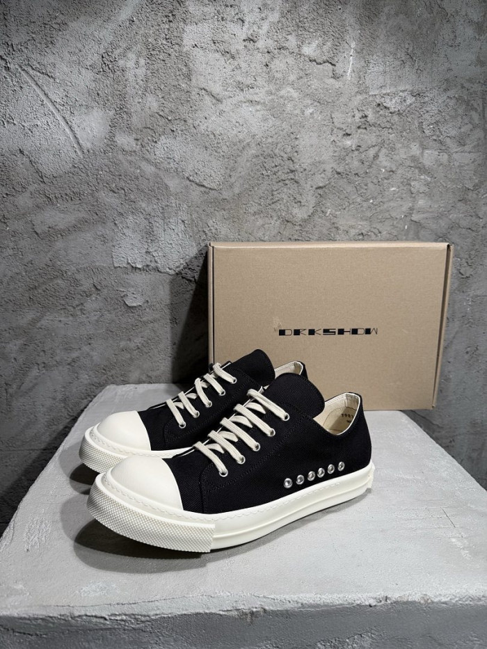 R1CK OWEN& (canvas)