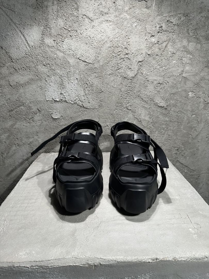 R1CK OWEN& sandal