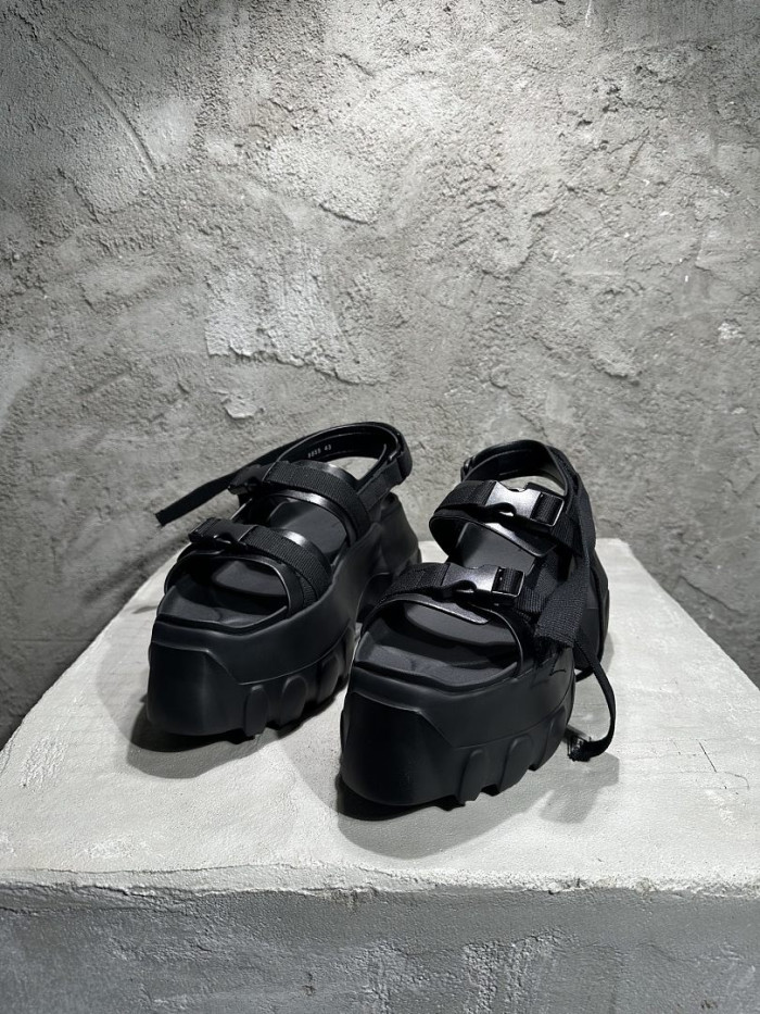 R1CK OWEN& sandal
