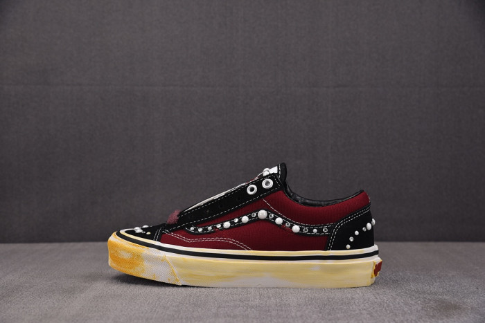 VA& SNEAKER